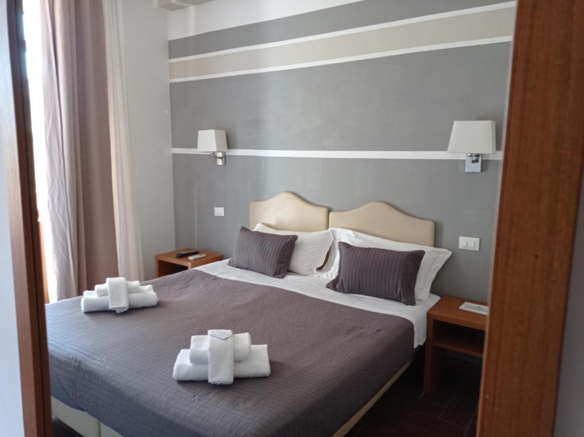 Rome Travellers Hotel Екстериор снимка